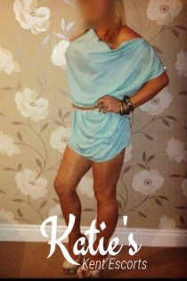 Scarlett escort available in Kent