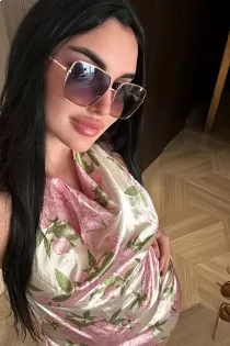 Tatti 447570457574 escort available in Dubai