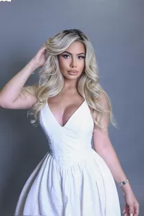 Laman 447570457574 A bust size Natural