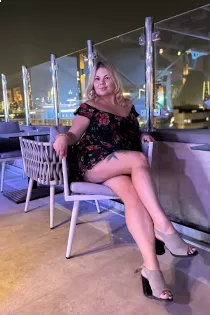 Dolly 447570457574 30 years old girl