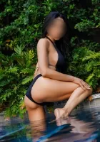 mature Natasha Monroe escort