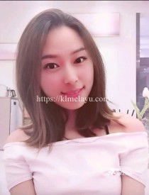 Escort Caren with black hair