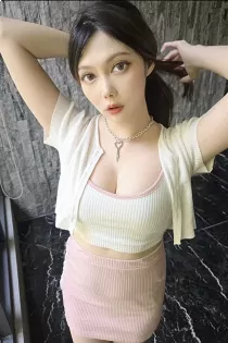 Wan Ling C bust size Natural