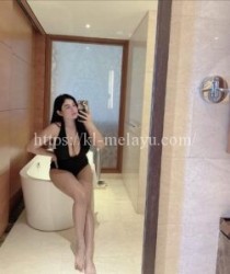 Fitri C bust size Natural