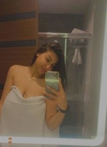 Escort naaz with black hair