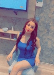 Escort berna with black hair