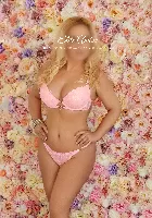 Amber young and pretty companion - independent escort