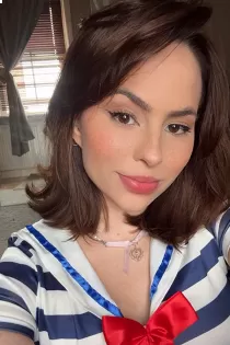 Feijova escort available in London