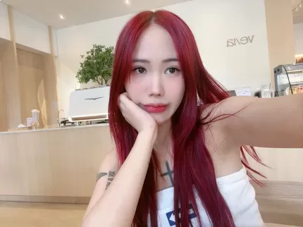 Natalie extremely naughty girl