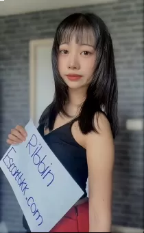 Escort Ribbin with black hair