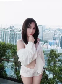 Escort Anal Bangkok with black hair