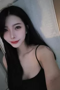 Malaysian escort Camila