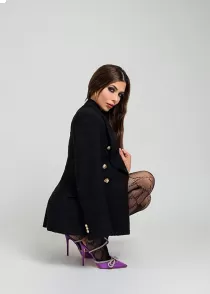 Escort Gabbana 34679512464 with black hair