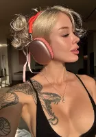 Stunning Australian escort