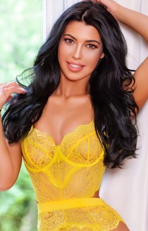 Cordelia escort available in London