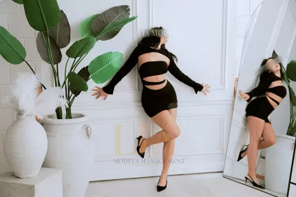 Louisa 22 years old girl