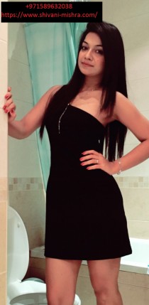 Miss Roohi 21 years old girl