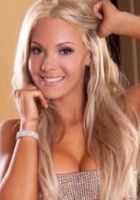 Mariya oozes sex-appeal in Lebanon